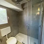 Appartement B H *